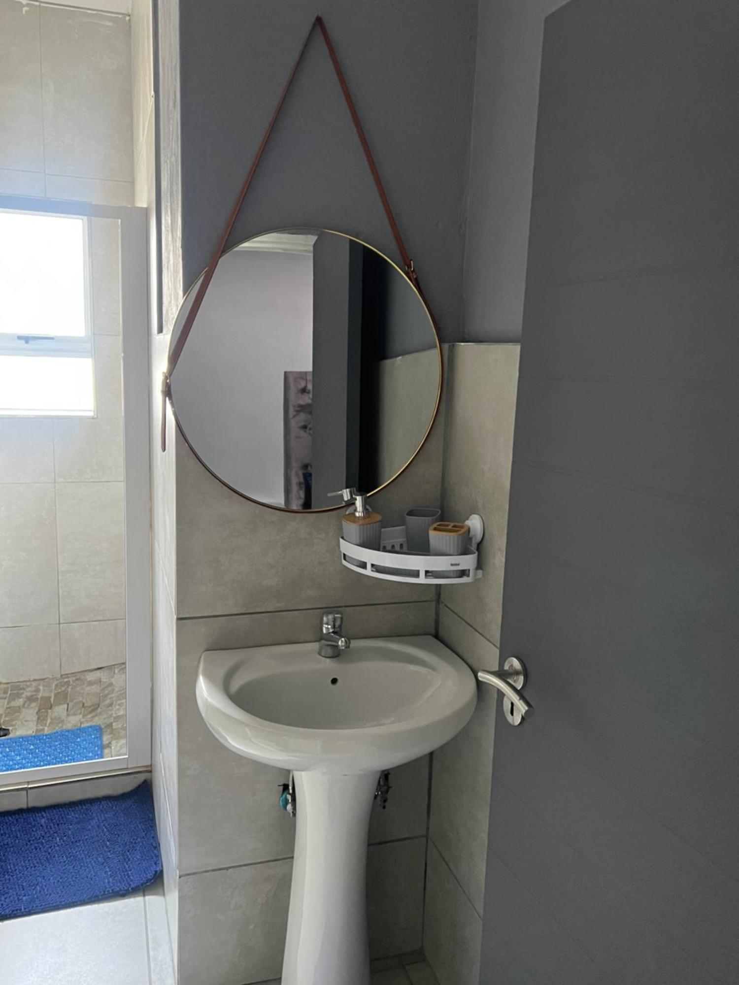 Ubuntu Lifestyle Estate Hotel Krugersdorp Buitenkant foto