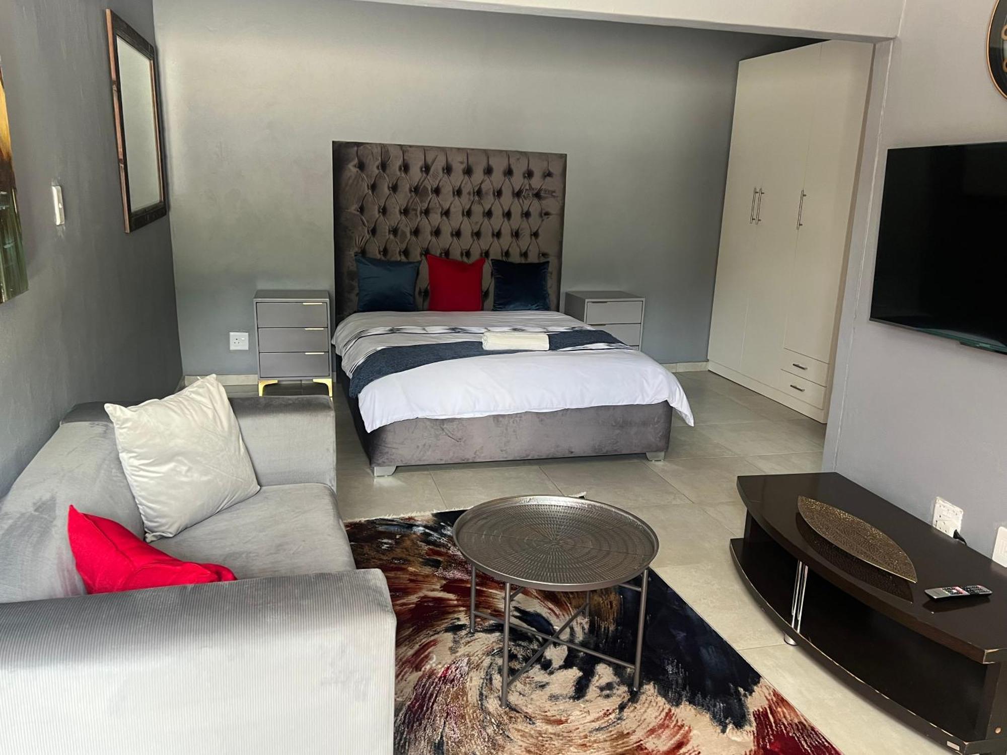 Ubuntu Lifestyle Estate Hotel Krugersdorp Buitenkant foto